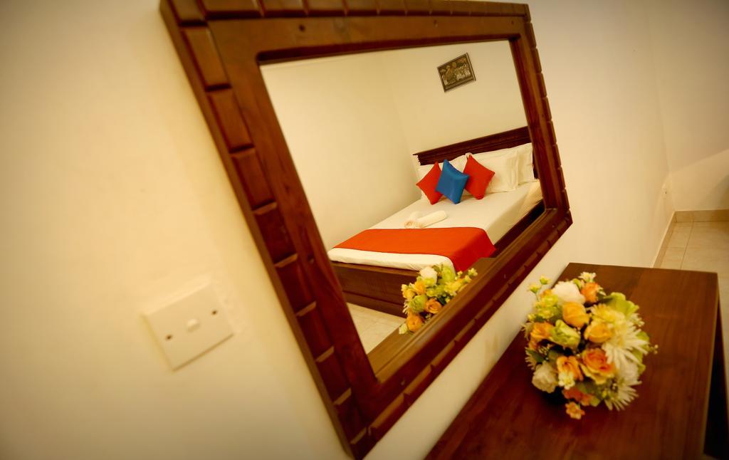 Travellers Home Κάντι Εξωτερικό φωτογραφία